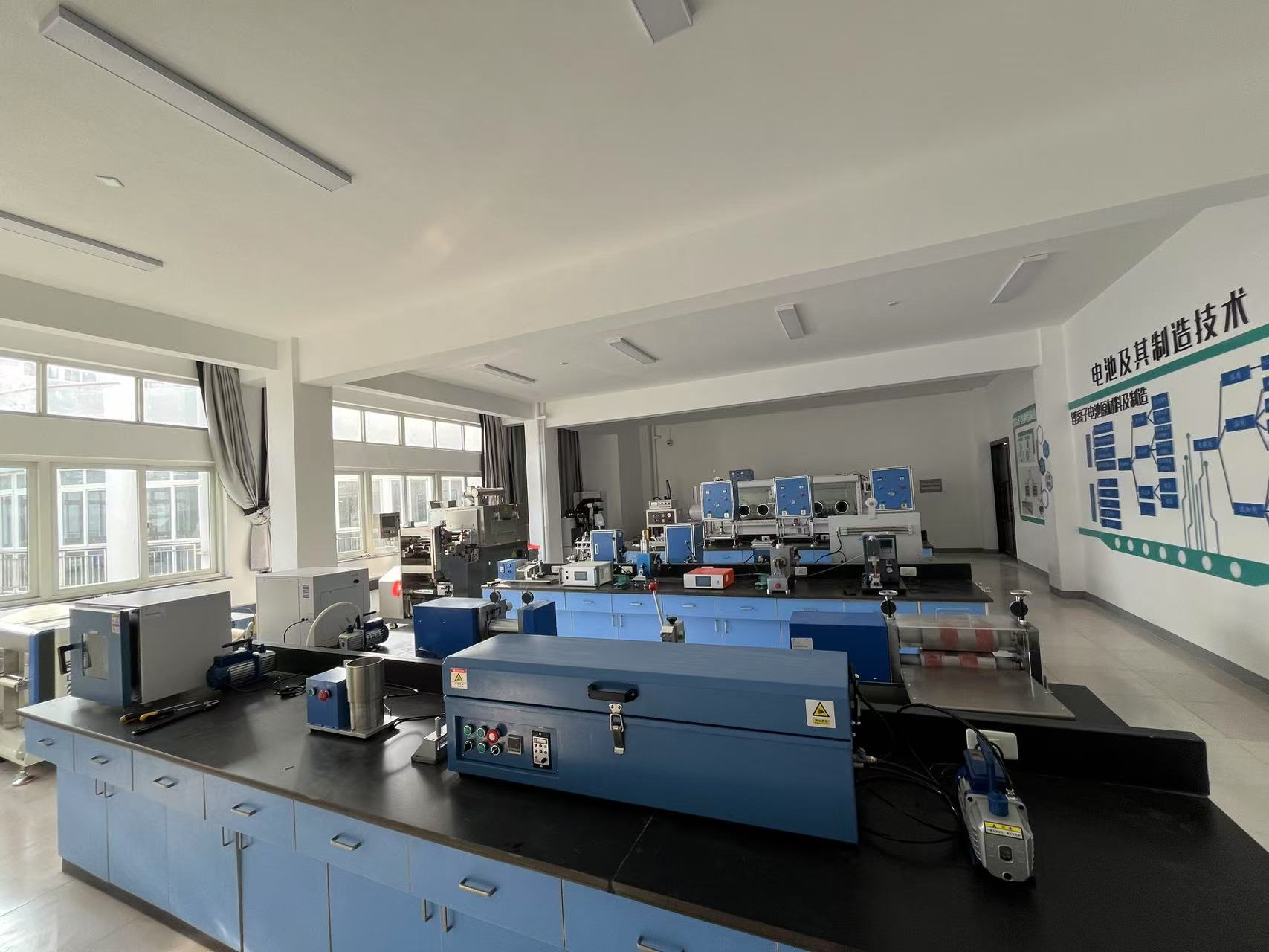 昆明理工大学在材料计算与智能设计方向取得重要进展