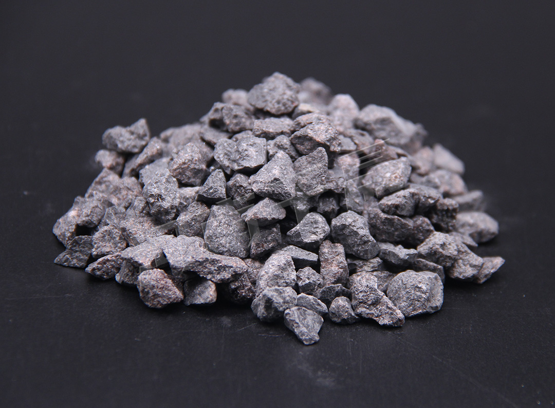 良率突破75% 8英寸碳化硅衬底量产 第三代半导体迈入规模化新纪元